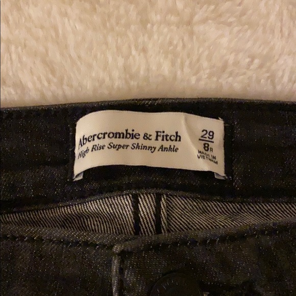 Abercrombie and Fitch cheetah print skinny jeans - Picture 2 of 4